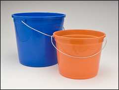 Graduated pails with wire handles - Pails